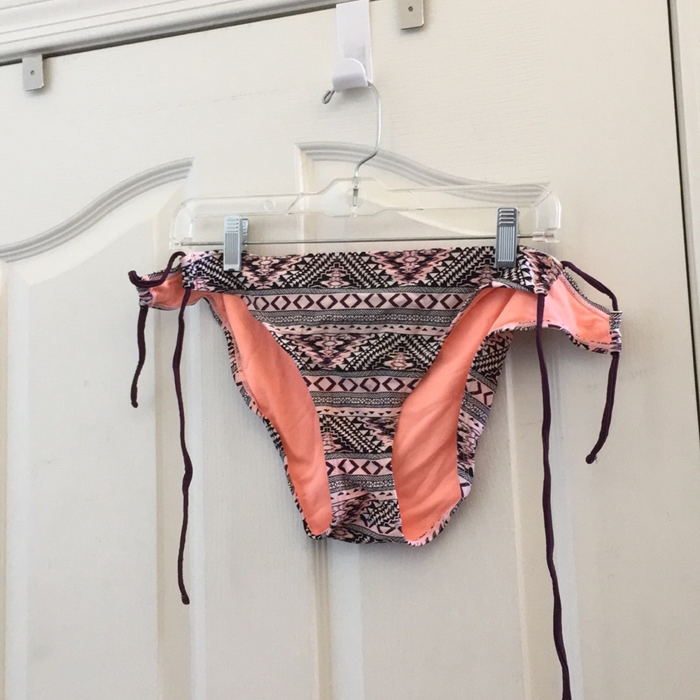 FINAL MARKDOWN Ladies rue bleu swimsuit bottom xl